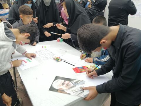 انجام فعالیت‌های فرهنگی، هنری و ادبی در غرفه کانون پرورش فکری کودکان و نوجوانان استان کرمانشاه در مراسم راهپیمایی روز قدس