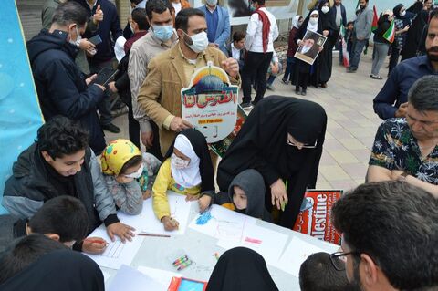 حضور پرشور اعضا و مربیان مراکز کانون پرورش فکری کودکان و نوجوانان استان کرمانشاه در مراسم راهپیمایی روز قدس (۳)