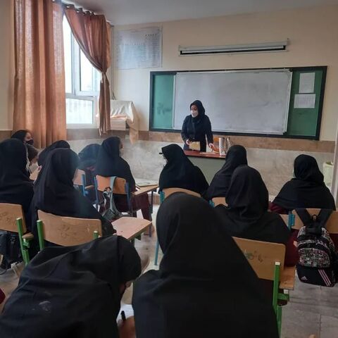 مراکز کانون استان کرمانشاه روز معلم را گرامی داشتند