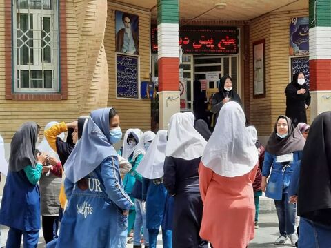 اجرای برنامه‌های فرهنگی و هنری در روز بزرگداشت مقام معلم از سوی مراکز کانون استان کرمانشاه