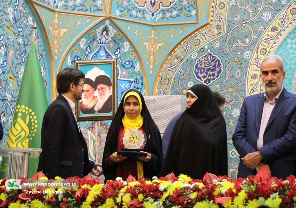 از عضو مرکز فرهنگی و هنری بن در اجلاس دختران ایران قوی تقدیر شد