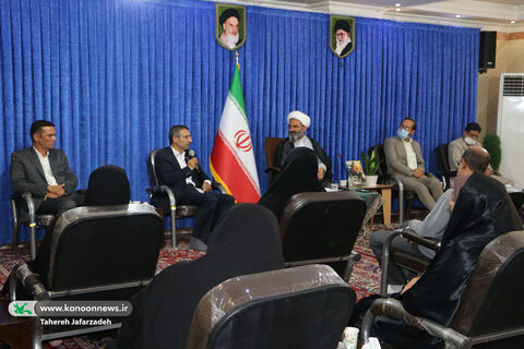 دیدار مسئولان مراکز کانون استان سمنان با نماینده ولی فقیه استان از نگاه دوربین
