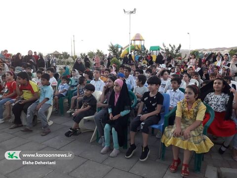 اجرای برنامه‌های تماشاخانه سیار کانون در استان خراسان شمالی