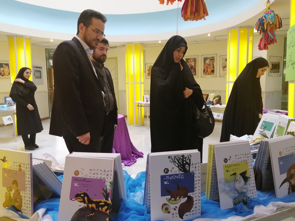 نمایشگاه تازه‌های نشر کتاب کانون در کرمانشاه افتتاح شد 


