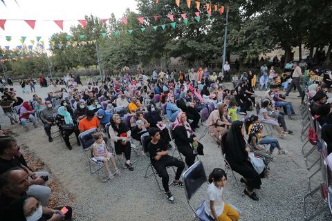 اجرای تماشاخانه سیار کانون در دهکده تفریحی باغستان کرج