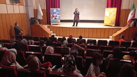 نشست «بایدها و نبایدهای قصه‌گویی» در مرکز مجتمع کانون البرز