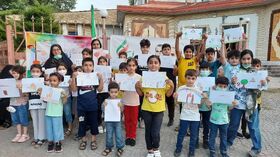 کودکان تنکابنی نقاشی‌ها و دلنوشته های خود را به رییس جمهور اهدا کردند