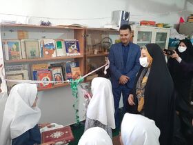 اهدا شانزدهمین کتابخانه به روستای محروم چهاربلاغ شهرستان رزن