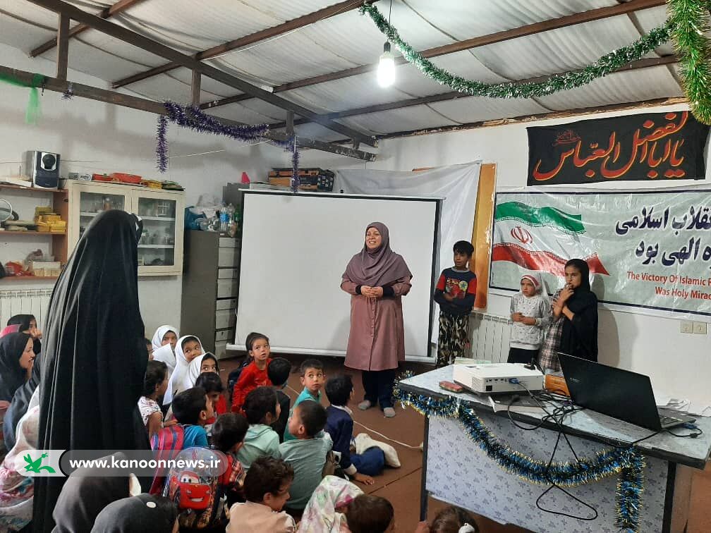 اهدا شانزدهمین کتابخانه به روستای محروم چهاربلاغ شهرستان رزن