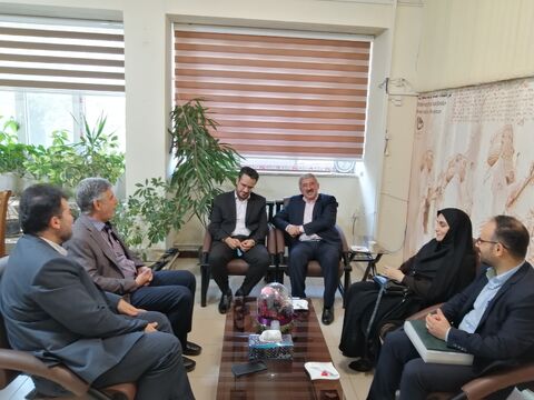 افتتاح مرکز جدید و امضای چند تفاهمنامه؛ رهآورد سفر رئیس کانونزبان ایران به کرمانشاه/ عزم جدّی برای توسعه مراکز کانونزبان
