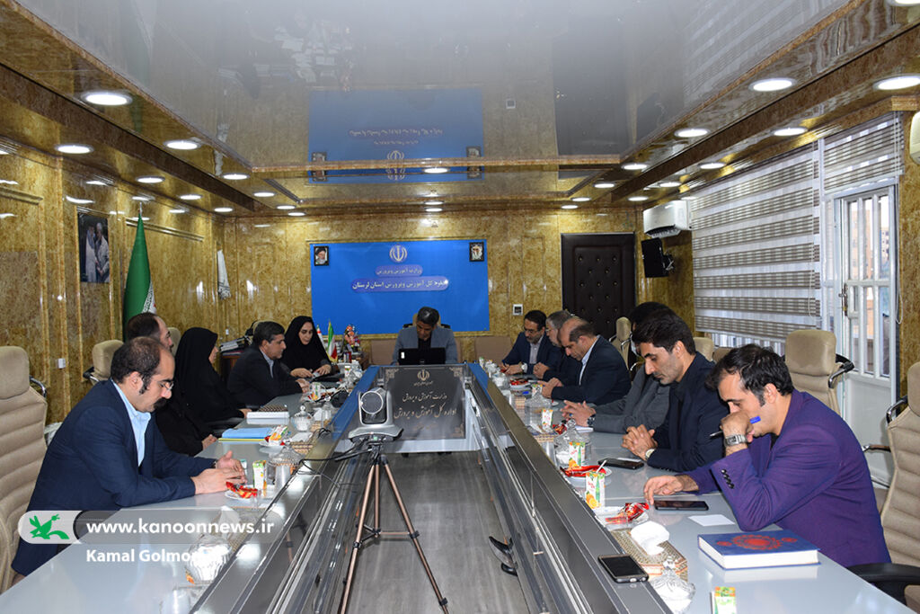 توسعه مراکز کانون زبان و کانون پرورش فکری لرستان در مناطق کم برخوردار