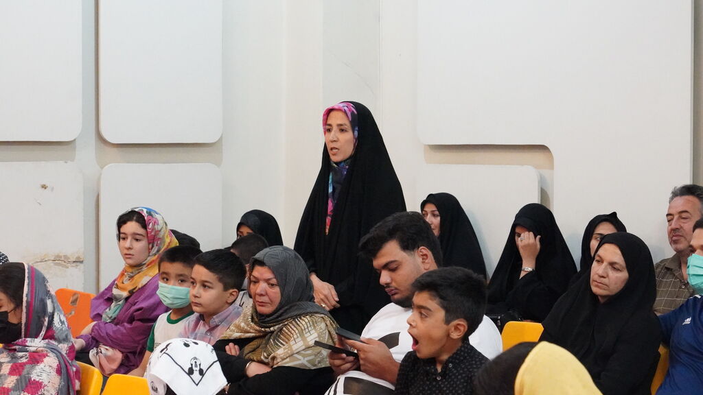 برپایی میز خدمت با حضور مدیرکانون خراسان رضوی