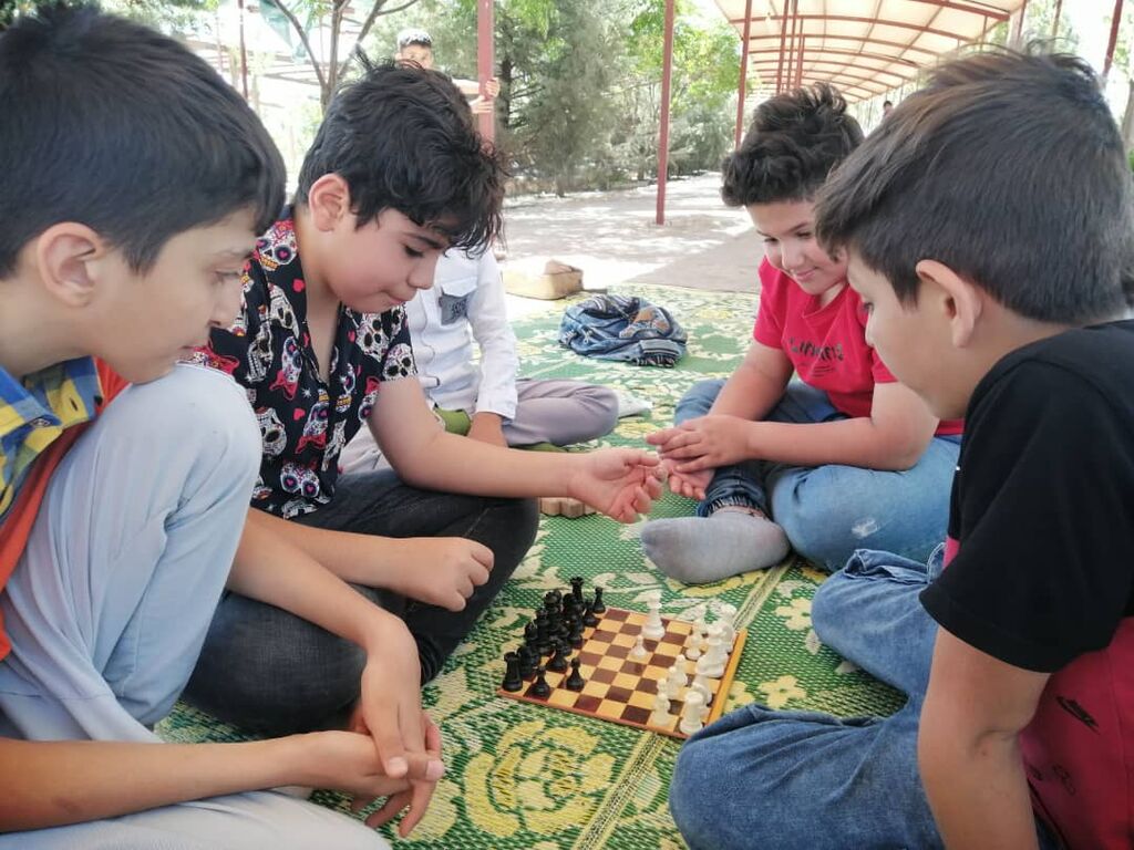 "یک روز با طبعیت"