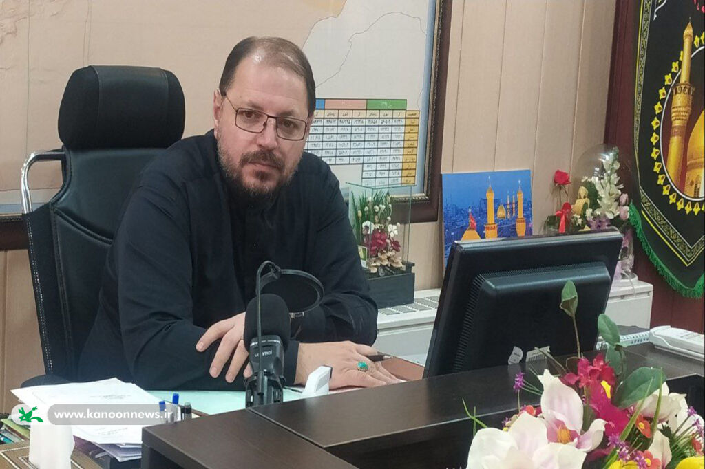 دیدار مربیان و اعضای کانون سمنان و میامی با فرمانداران