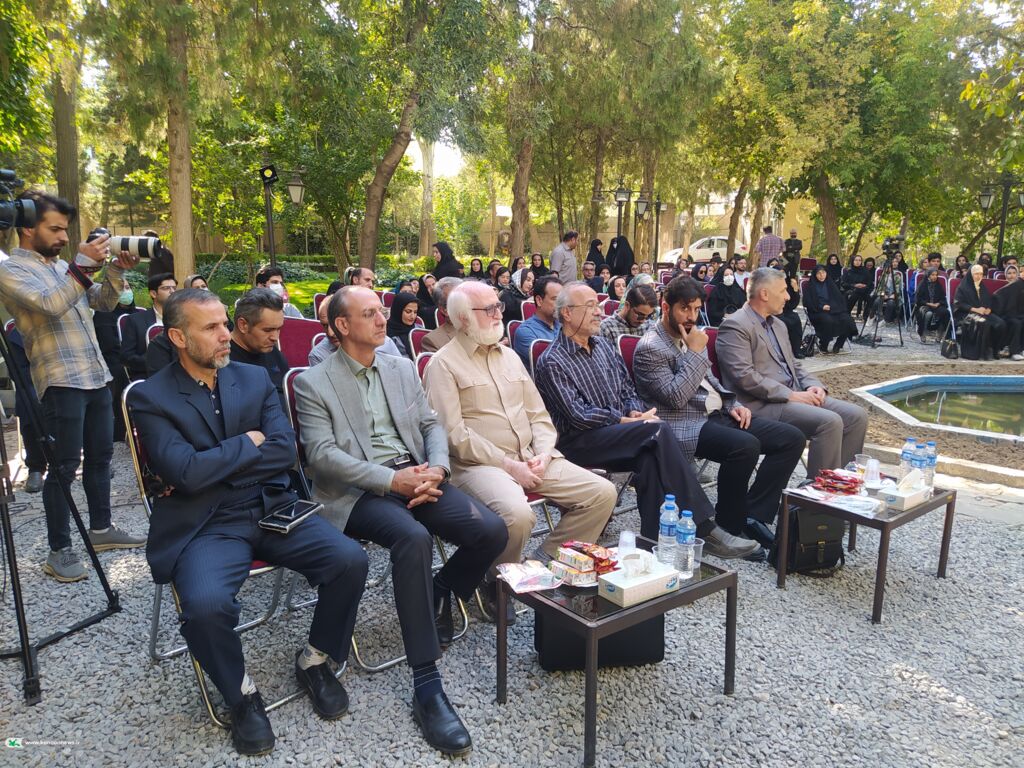 پنجمین فصل از سلسله‌ برنامه‌های "به آیین آسمان"در استان همدان برگزار شد