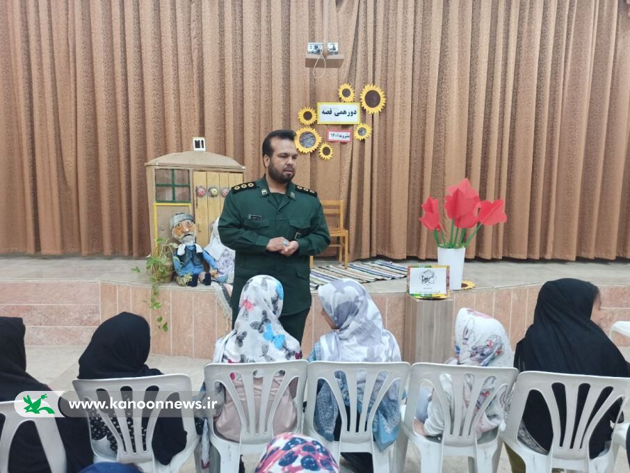 دورهمی قصه شهدا در کانون پرورش فکری برگزار شد دورهمی قصه شهدا در کانون پرورش فکری برگزار شد