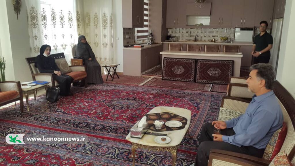 دیدار با دو تن از آزادگان دوران دفاع مقدس