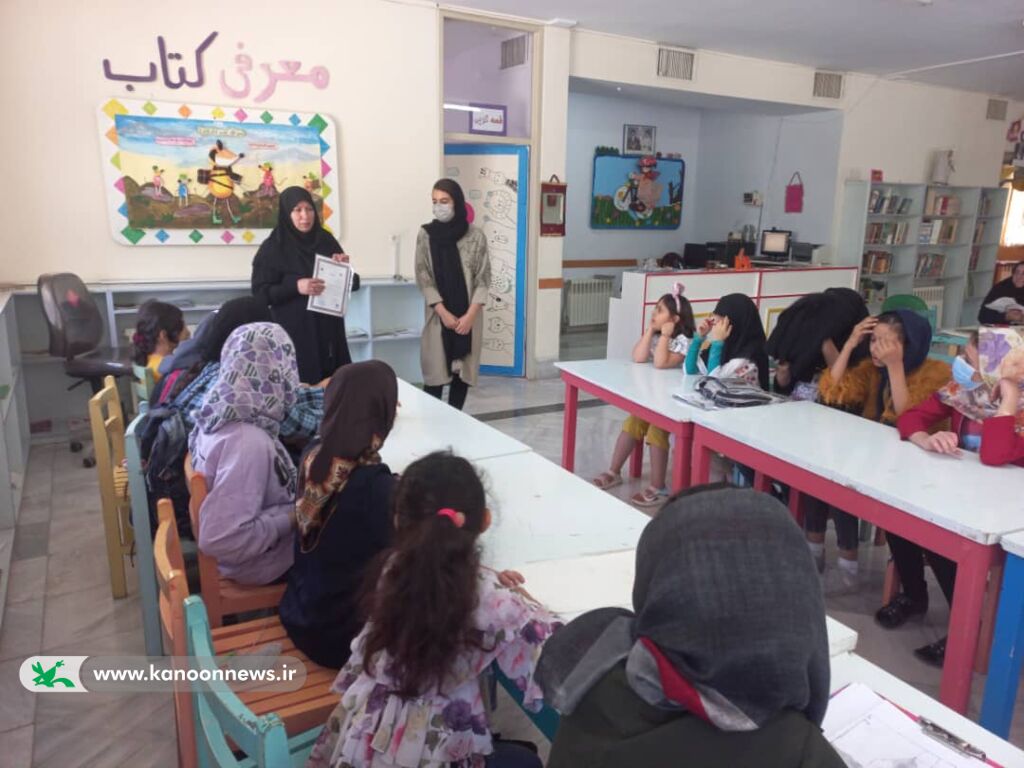 دورهمی قصهگویان در مراکز کانون لرستان در حال برگزاری است