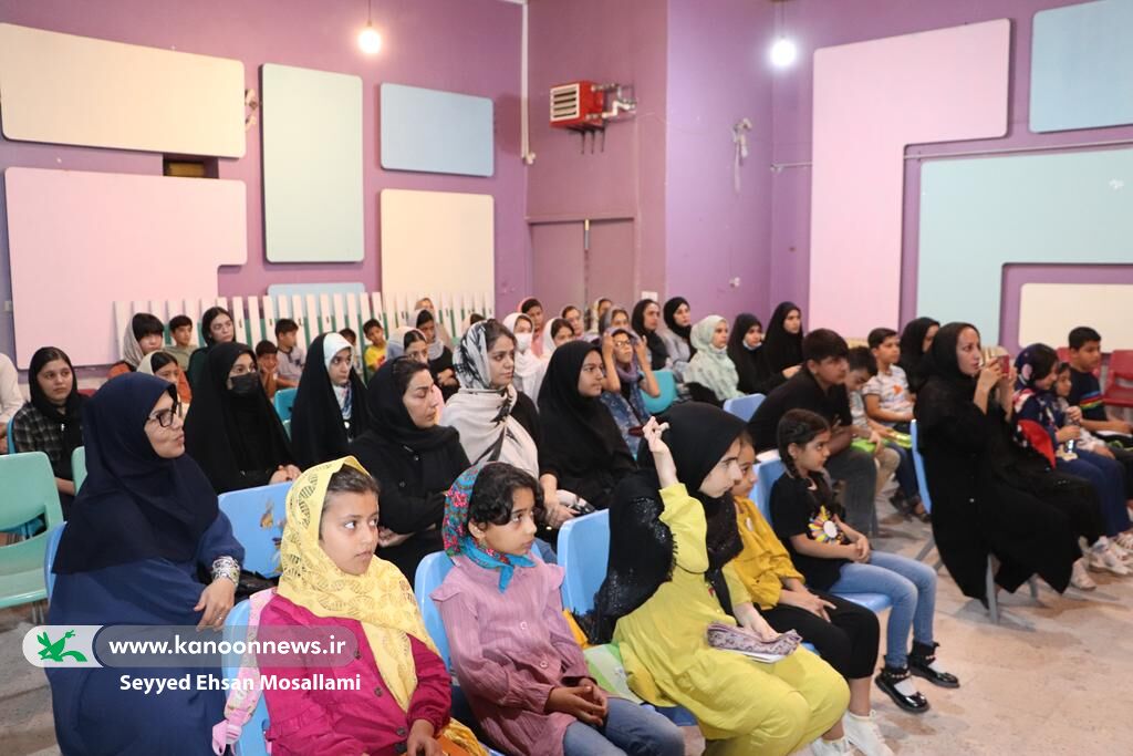 برگزاری کارگاه آموزشی قصهگویی و دورهمی قصهگویان گلستانی