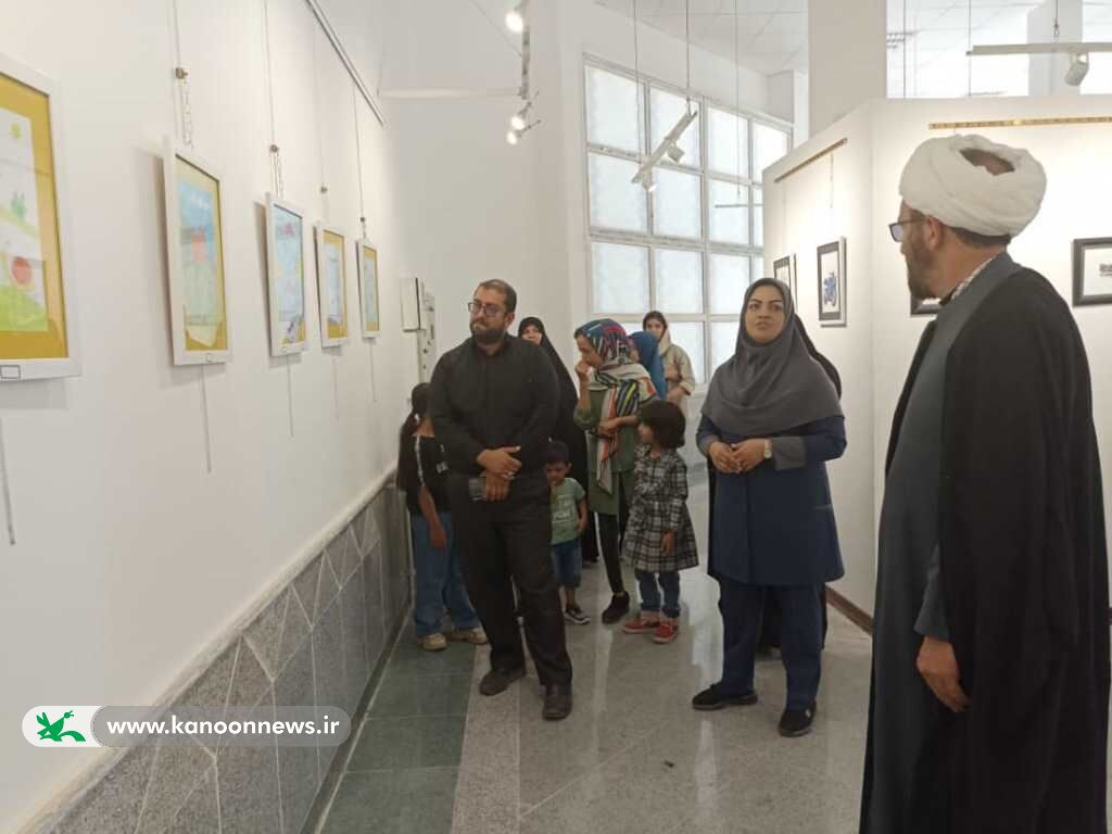 آثار اعضای کانون شهربابک نمایشگاهی شد