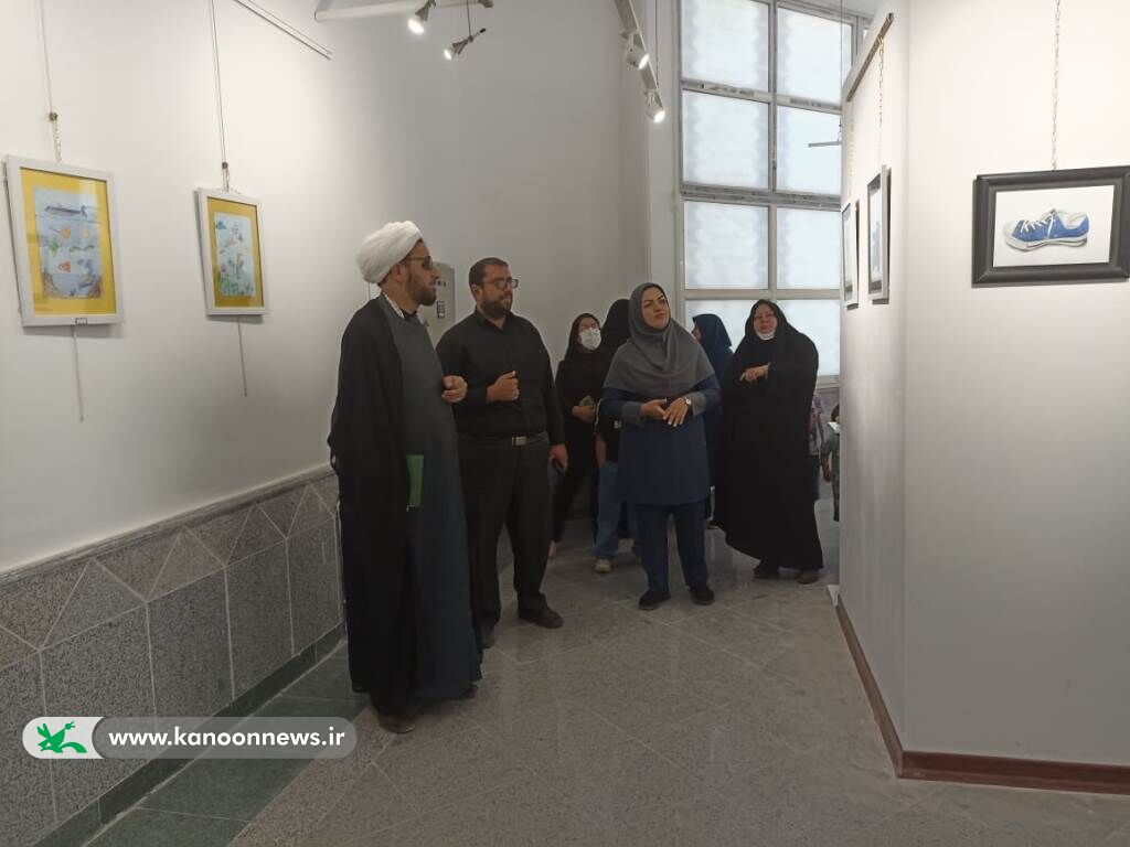 آثار اعضای کانون شهربابک نمایشگاهی شد