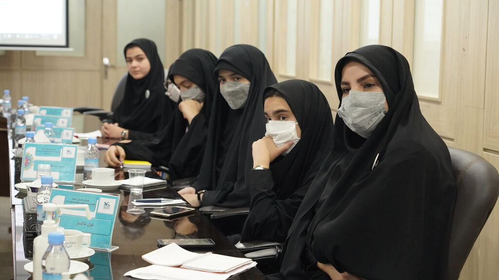 شورای مشورتی اعضای کانون استان با معاون استاندار و فرماندار مشهد مقدس