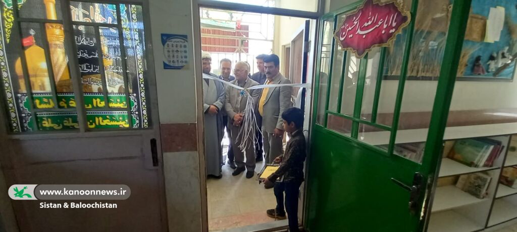 برپایی نمایشگاه کبوتران حرم در مرکز فرهنگیهنری نیمروز(سیستان و بلوچستان)