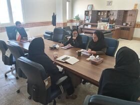 برگزاری جلسات قصه‌گویی با داوران و مسئولین مراکز استان