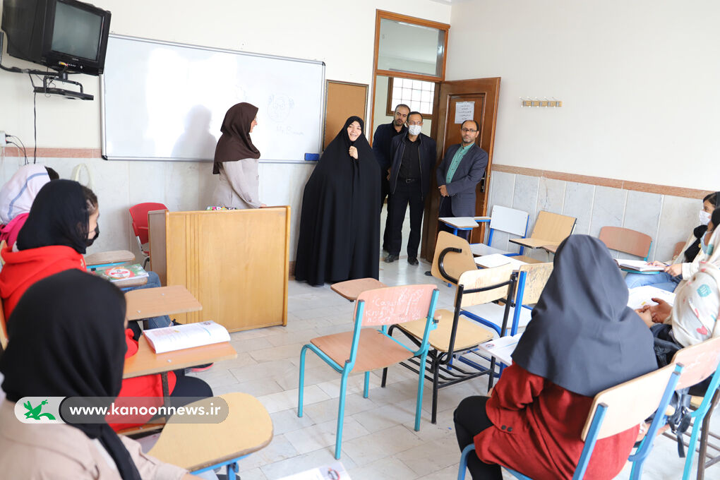 مفاهیم تربیتی و اخلاق اسلامی، در آموزش زبانهای خارجی مورد توجه قرار گیرد