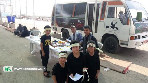 سومین روز حضور کتابخانه های سیار کانون خوزستان در مرز شلمچه
