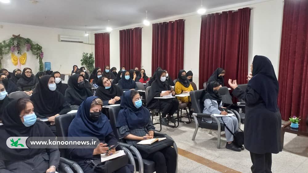 معلمان بوشهری با اصول و فنون قصه گویی آشنا شدند