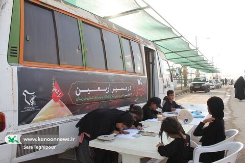 پنجمین روز حضور کتابخانه های سیار کانون خوزستان در گذرگاه مرزی چذابه