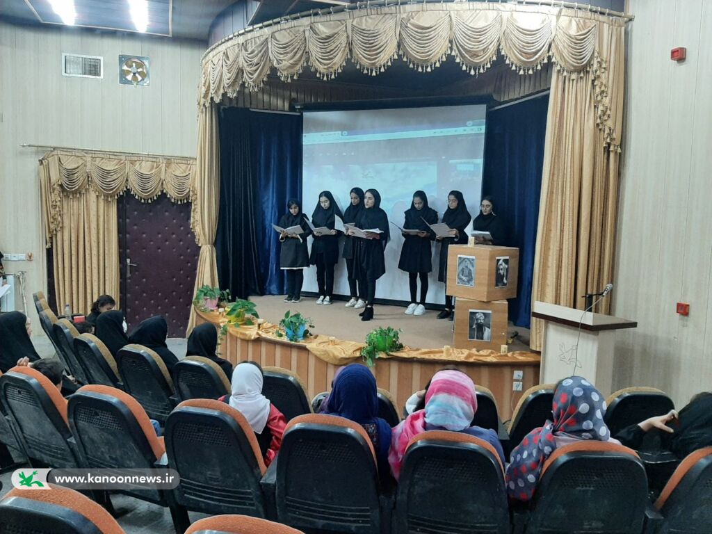 ویژه برنامهی «همنشین با نظامی» کار کانون پرورش فکری خراسان جنوبی برگزار شد