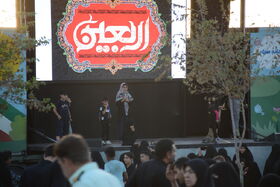 اجرای تماشاخانه سیار ویژه اربعین در مسیر مسجد مقدس جمکران