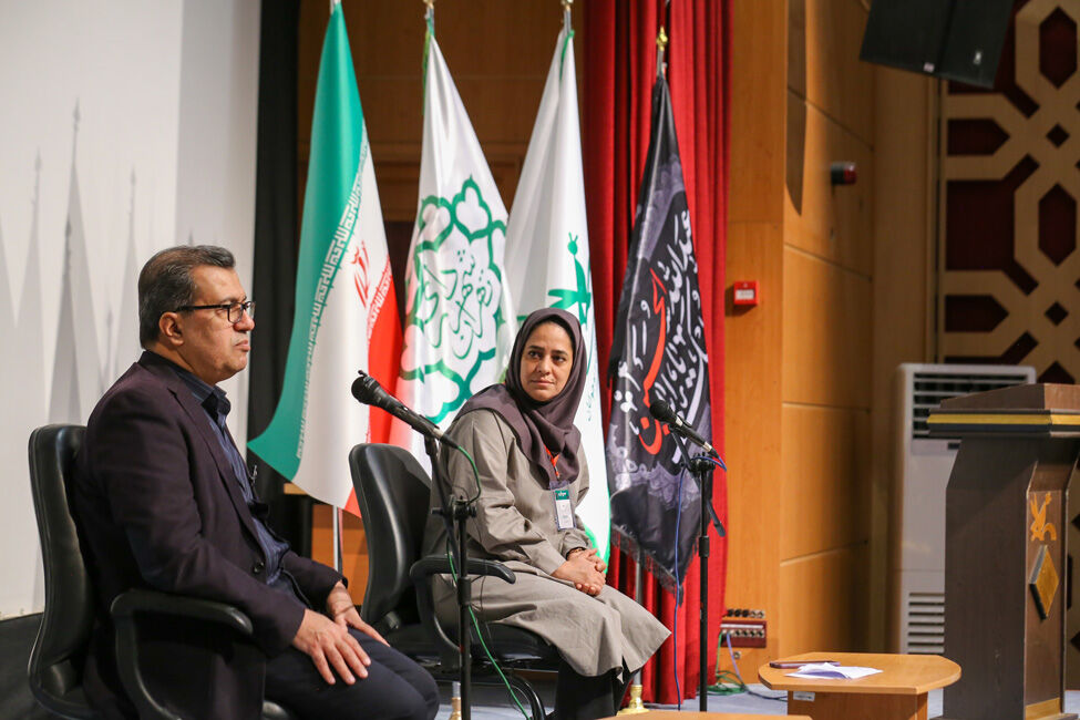 نوشتن؛ ما را به یاد خودمان میآورد