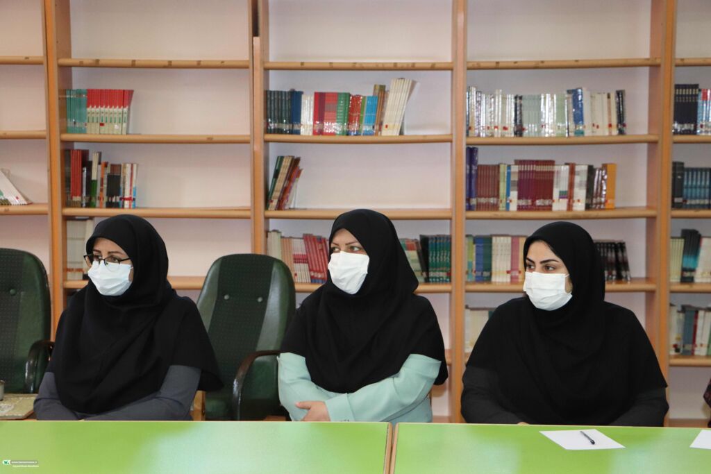 دومین نشست فصلی مربیان و رابطان ادبی و هنری کانون گلستان