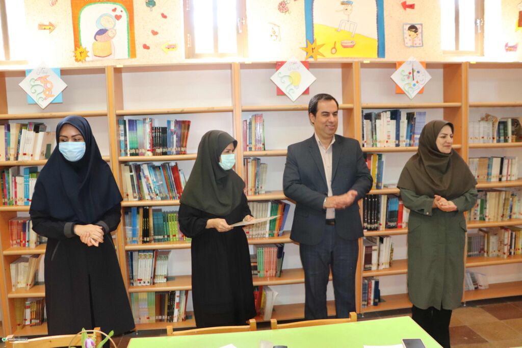 دومین نشست فصلی مربیان و رابطان ادبی و هنری کانون گلستان