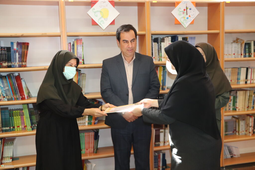 دومین نشست فصلی مربیان و رابطان ادبی و هنری کانون گلستان