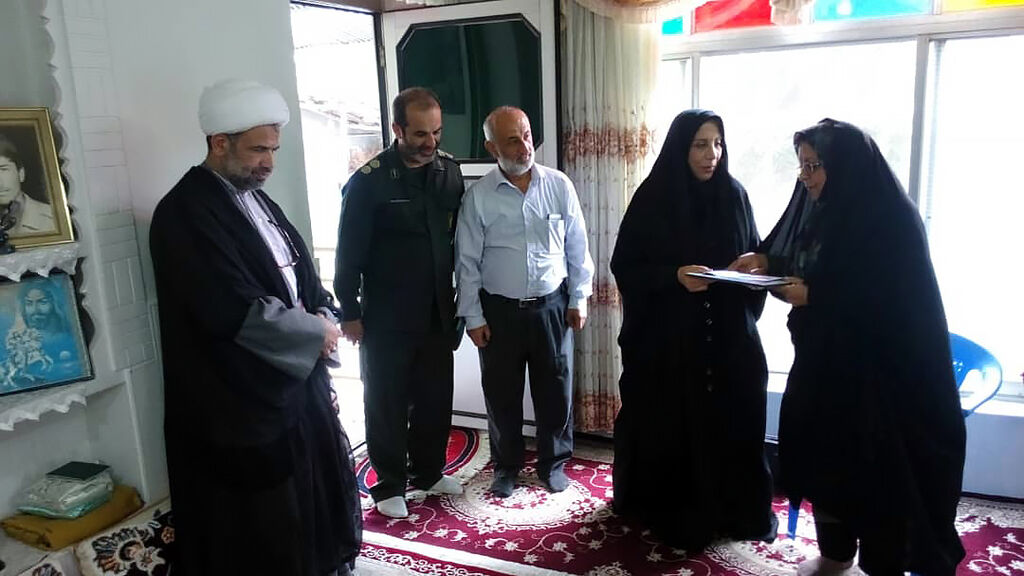 دیدار مسؤولان مراکز فرهنگی هنری با خانواده معزز شهدا