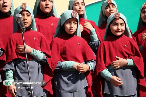 حضور کانون کرمان در جشن شکوفهها