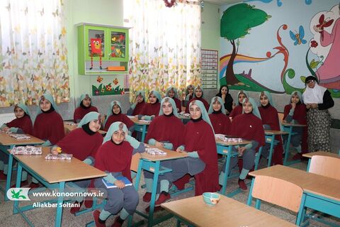 حضور کانون کرمان در جشن شکوفهها