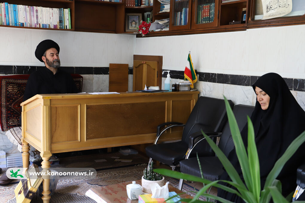 فعالیت با کودکان کاری هنرمندانه است/ به قداست کار با کودکان ایمان داشته باشید