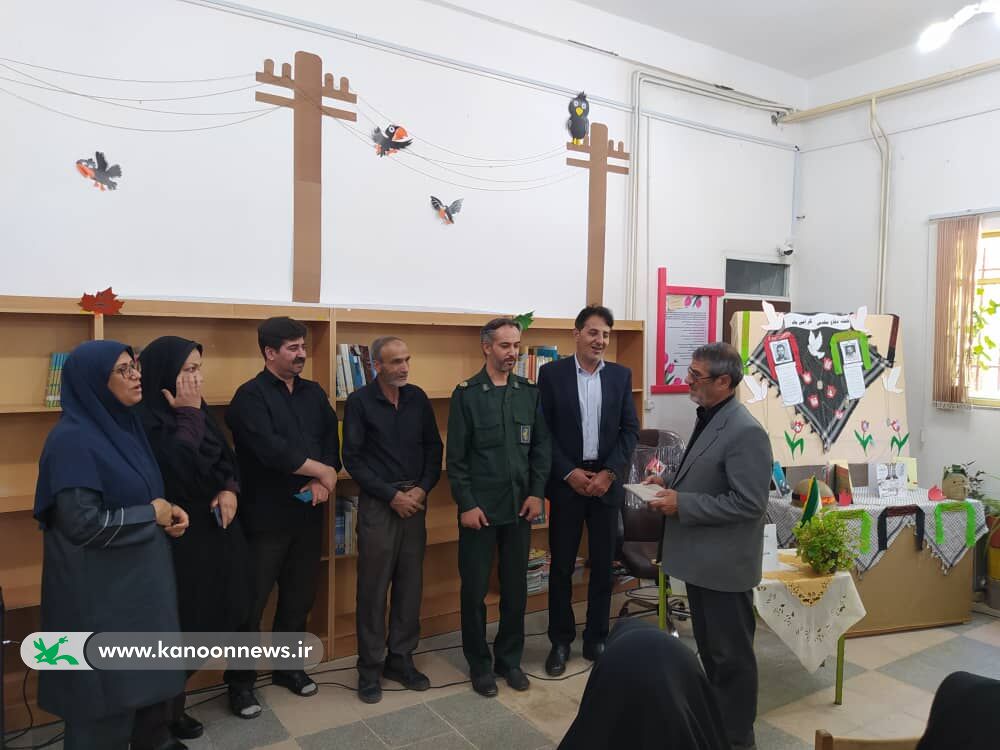 گرامیداشت یاد و خاطره هشت سال دفاع مقدس در مرکز سرکان برگزار شد