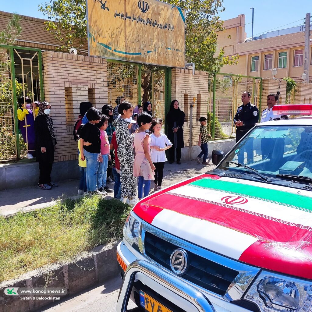 آشنایی اعضای مرکز فرهنگیهنری شماره چهار زاهدان با راههای ایمنی در برابر حوادث