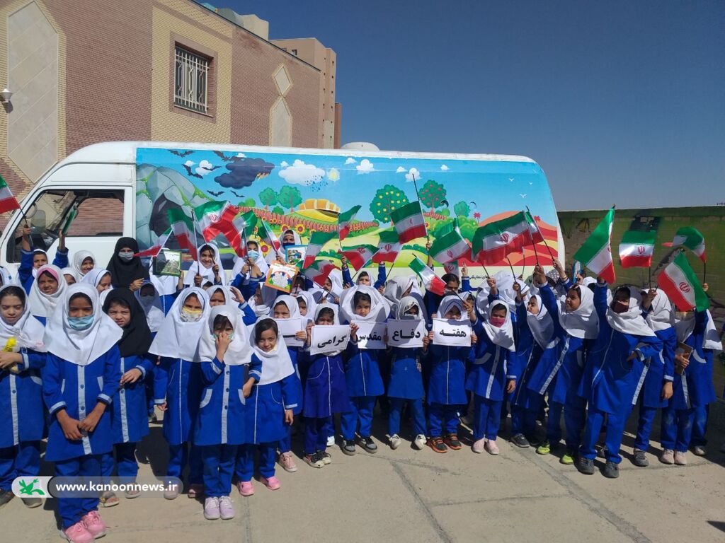 پیک امید کانون مهمان بچههای روستاهای «سراب» و «کلاته بجدی» شد