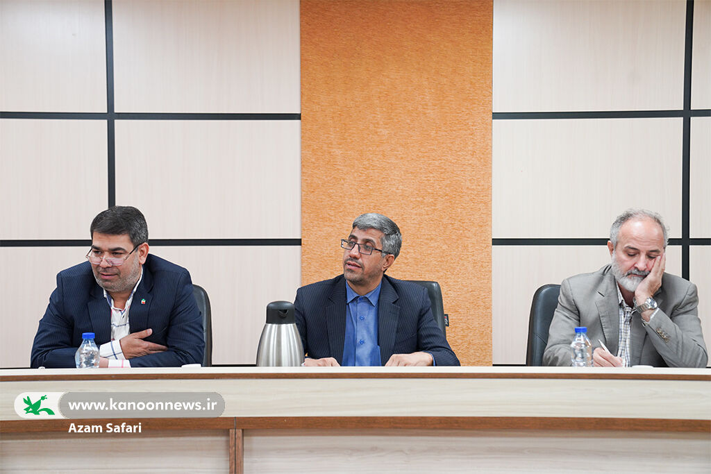 نشست همفکری کانون با حوزه معاونت آموزش ابتدایی آموزش و پرورش برگزار شد