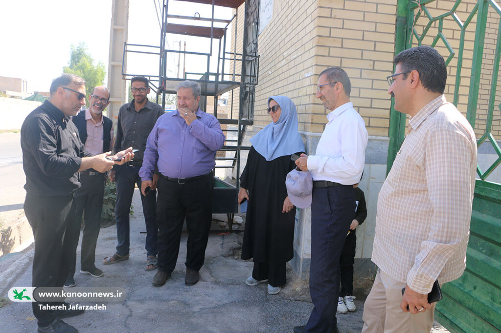 استقبال گرمساریها از نمایش تماشاخانه سیار کانون