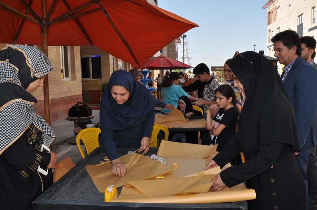 حال خوش کودکی در جشنوارهی بادبادکهای استان البرز