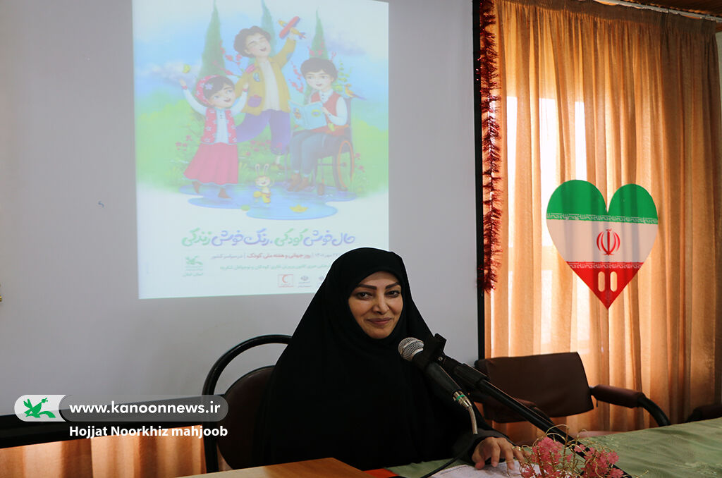 خاطرهسازی امدادگران فرهنگی کانون با کودکان اطاقوری