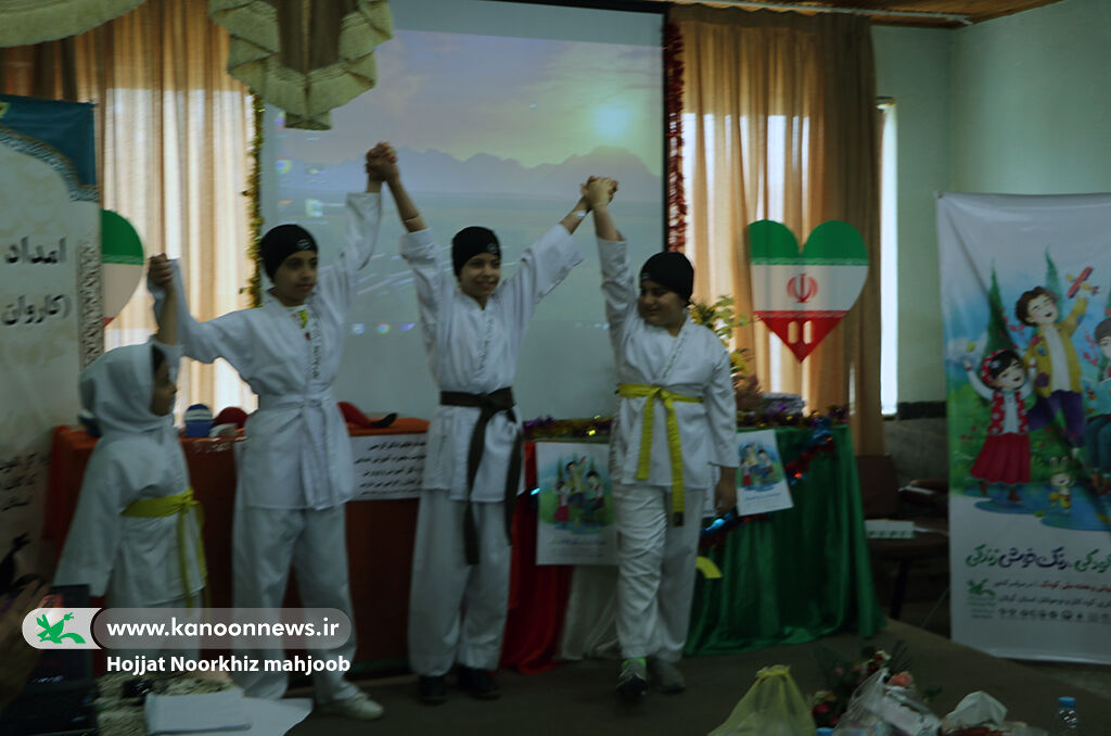 خاطرهسازی امدادگران فرهنگی کانون با کودکان اطاقوری